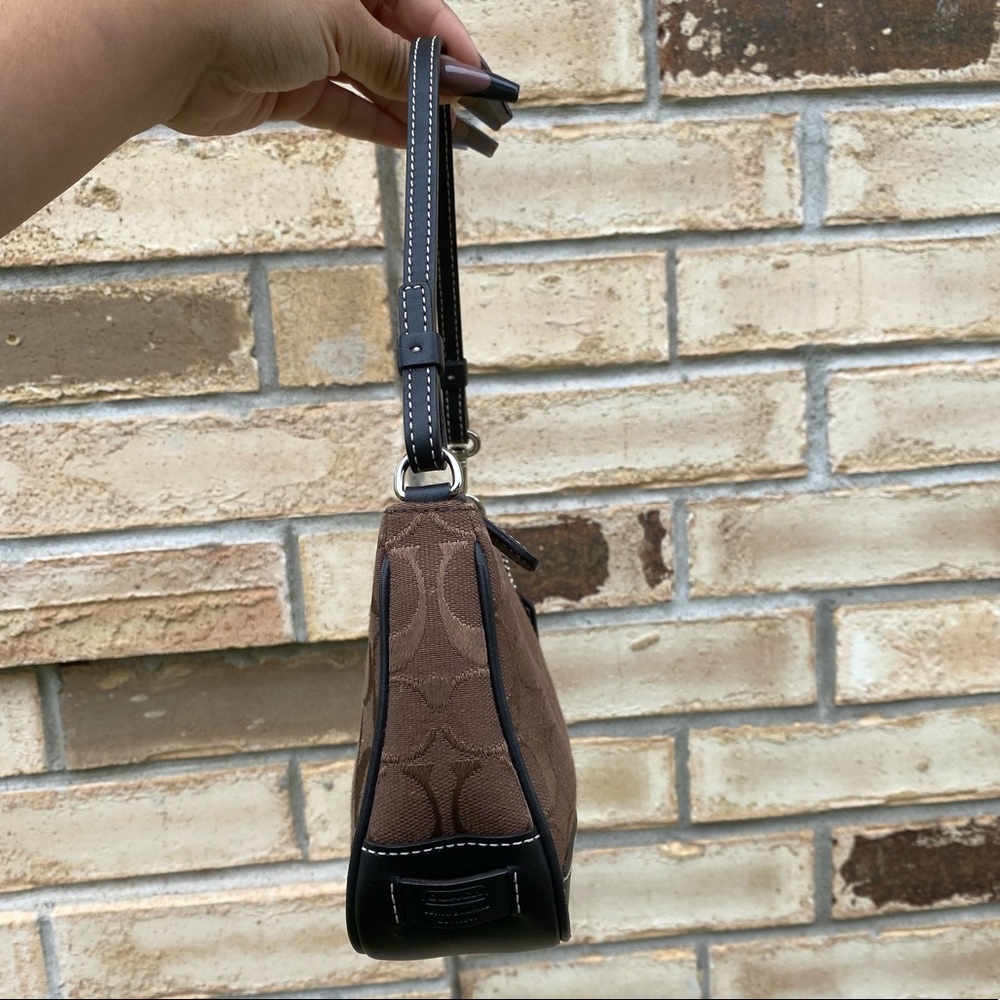 Coach Y2K Brown Coach Demi Baguette - Picture 5 of 7